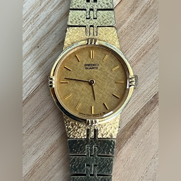 Seiko Ladies Watch Vintage Gold Plated Bracelet Gold Mustard Round Dial main image 8